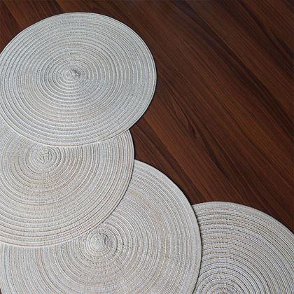 Imaginea din Setarea mesei rotunde  -  bej