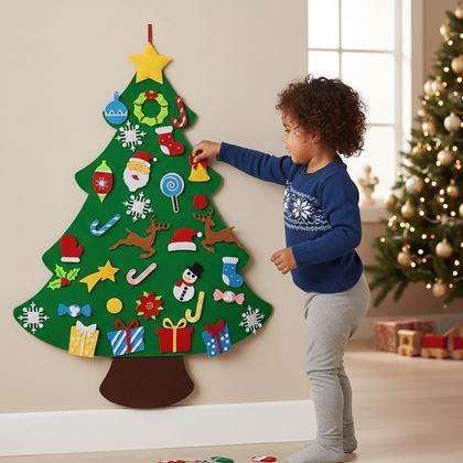 Imaginea din Pom de Crăciun montat pe perete pentru decorare