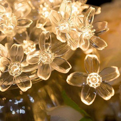 Imaginea din Ghirlandă cu lumină LED - floare de cireș