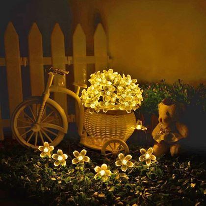 Imaginea din Ghirlandă cu lumină LED - floare de cireș