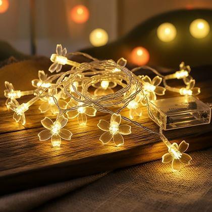 Imaginea din Ghirlandă cu lumină LED - floare de cireș