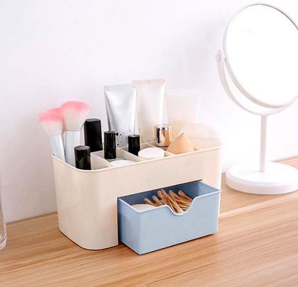 Imaginea din Organizator pentru cosmetice cu compartimente