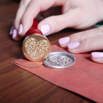 Imaginea din Set cadou pentru realizarea sigiliilor -  inimioară