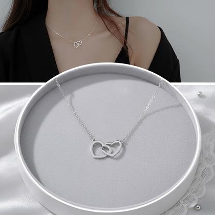 Imaginea din Lănțișor cu pandativ - inimi înlănțuite