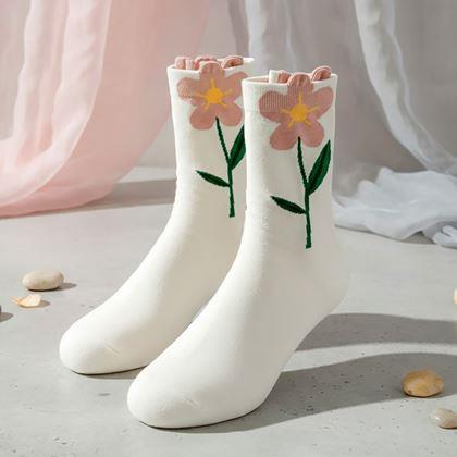 Imaginea din Șosete cu flori