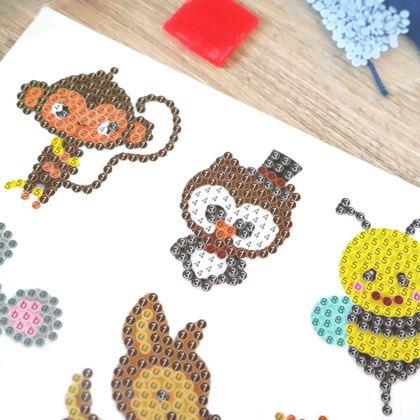 Imaginea din Pictură cu diamante pentru copii autocolante  -  mix animale
