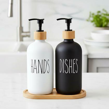 Imaginea din Set de dozatoare cu pompă pentru săpun și detergent pe tavă