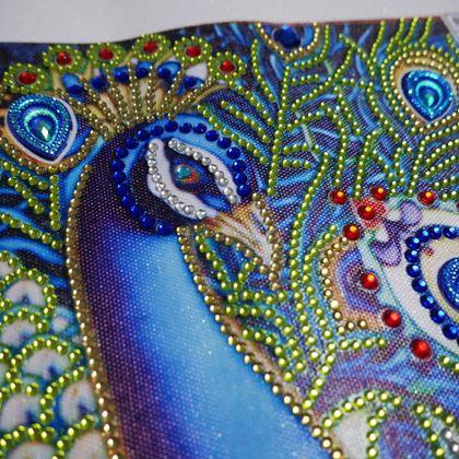 Imaginea din Pictură cu diamante deluxe  -  păun