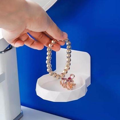 Imaginea din Raft adeziv pentru bijuterii