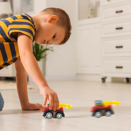 Imaginea din Set de 6 mașinuțe cu mecanism de întoarcere, într-o geantă transparentă