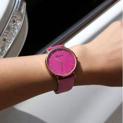 Imaginea din Ceas care își schimbă coloarea  -  roz