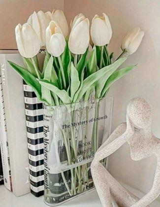 Imaginea din Vază în formă de carte