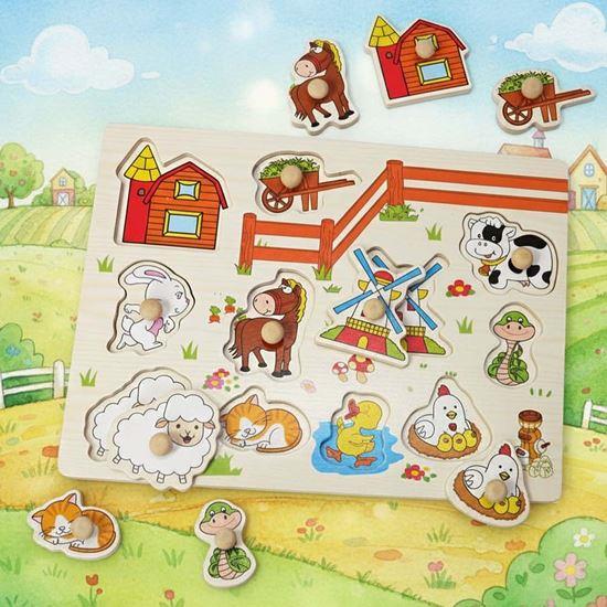 Imaginea din Vkladaș de lemn  - animale la fermă