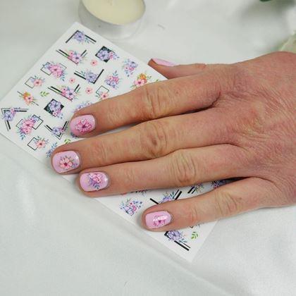 Imaginea din Set de autocolante pentru unghii - 71 bucăți flori
