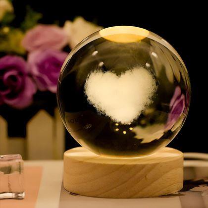 Imaginea din Minge de sticlă cu lumină LED - inimă