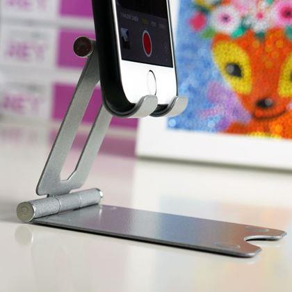Imaginea din Suport metalic pentru telefon mobil - argintiu