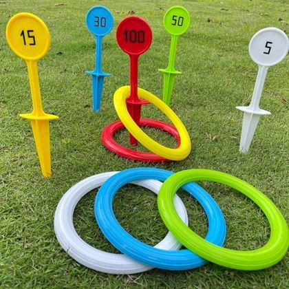 Imaginea din Joc de aruncat inele cu țăruși de fixat în pământ