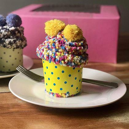 Imaginea din Șosete în ambalaj cadou  -  cupcakes galben