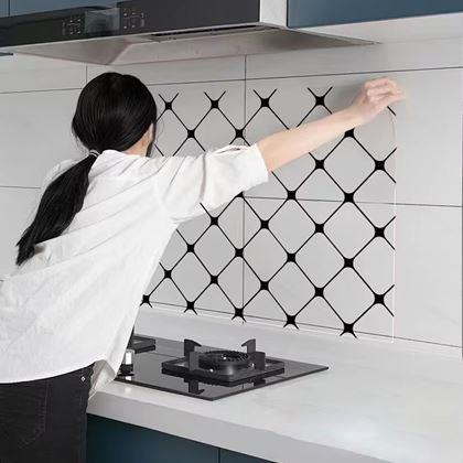 Imaginea din Tapet autoadeziv pentru bucatarie 100x60 cm - grilaj negru