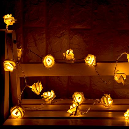 Imaginea din Șirag luminos LED pe baterii cu trandafiri – 20 de flori