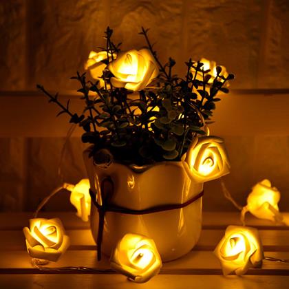 Imaginea din Șirag luminos LED pe baterii cu trandafiri – 20 de flori