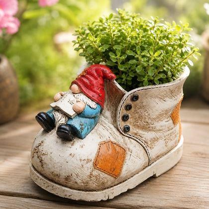 Imaginea din Ghiveci decorativ – spiriduș pe pantof