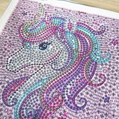 Imaginea din Pictură cu diamante pentru copii  -  unicorn mare