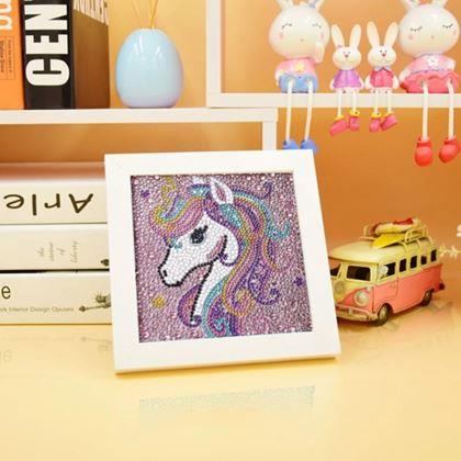 Imaginea din Pictură cu diamante pentru copii  -  unicorn mare