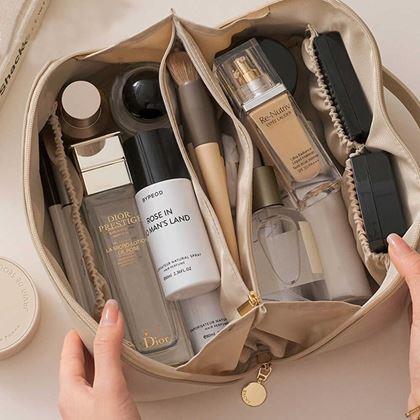 Imaginea din Geantă cosmetică cu compartimente  -  roză