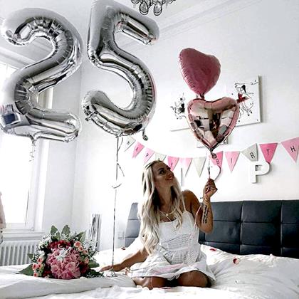 Imaginea din Balon maxi 100 cm cifră argintie -  numărul 2