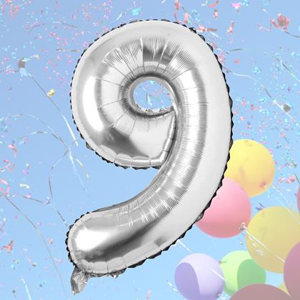 Imaginea din Balon maxi 100 cm cifră argintie -  numărul 9