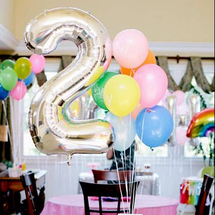 Imaginea din Balon maxi 100 cm cifră argintie -  numărul 2