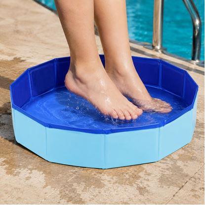 Imaginea Piscină pliabilă pentru clătirea picioarelor lângă piscină