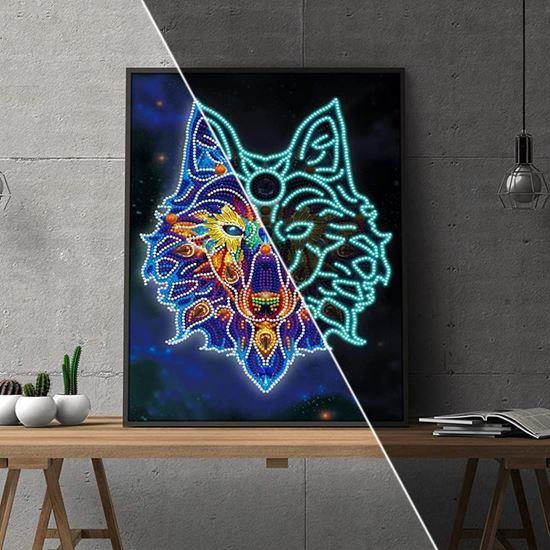 Imaginea din Pictură cu diamante fosforescentă  -  lup