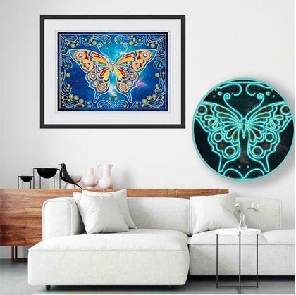 Imaginea din Pictură cu diamante fosforescentă  -  fluture