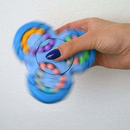 Imaginea din Puzzle rotativ cu șase fețe și bile