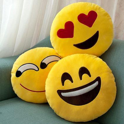 Imaginea din Emoji pernă  -  îndrăgostit