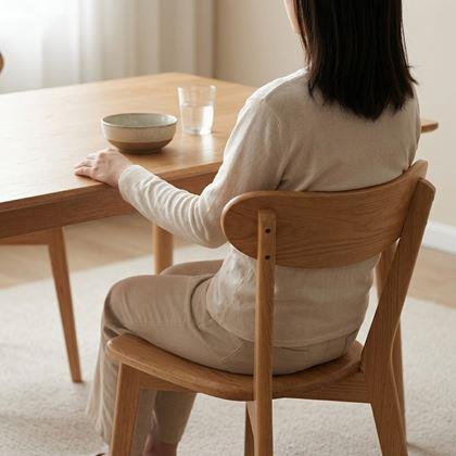 Imaginea din Scaun de dining din lemn, lemn deschis la culoare