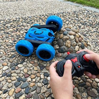 Imaginea din Mașinuță RC acrobatică reîncărcabilă 360° cu telecomandă