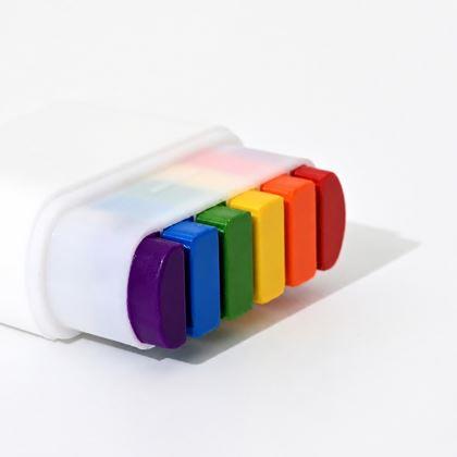 Imaginea din Creioane cerate în husă pentru pictarea curcubeului