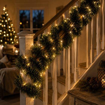 Imaginea din Ghirlandă LED de Crăciun luminată - 5,7 m