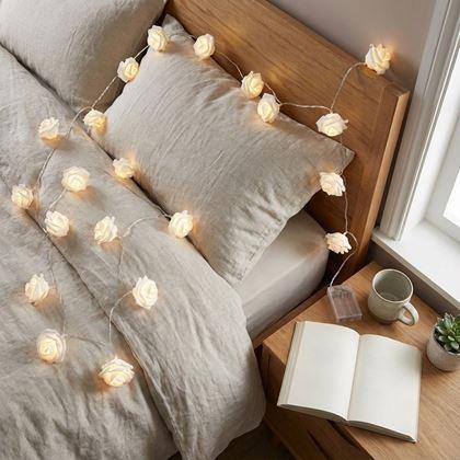 Imaginea din Șirag luminos LED pe baterii cu trandafiri – 20 de flori